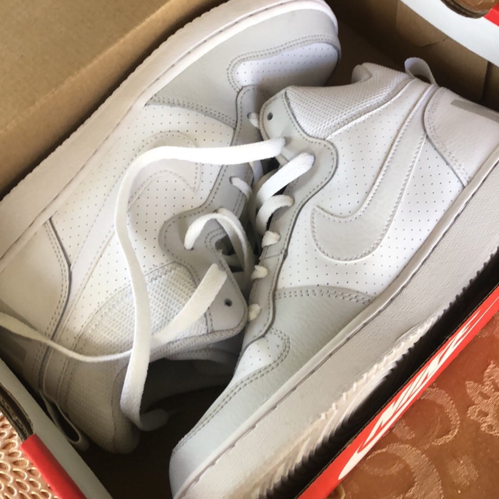 Nikes shoes
